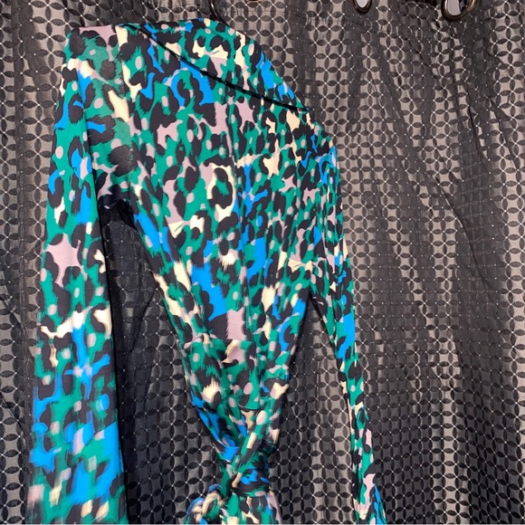 DVF VINTAGE SILK ANIMAL PRINT DRESS 6 - Picture 4 of 5